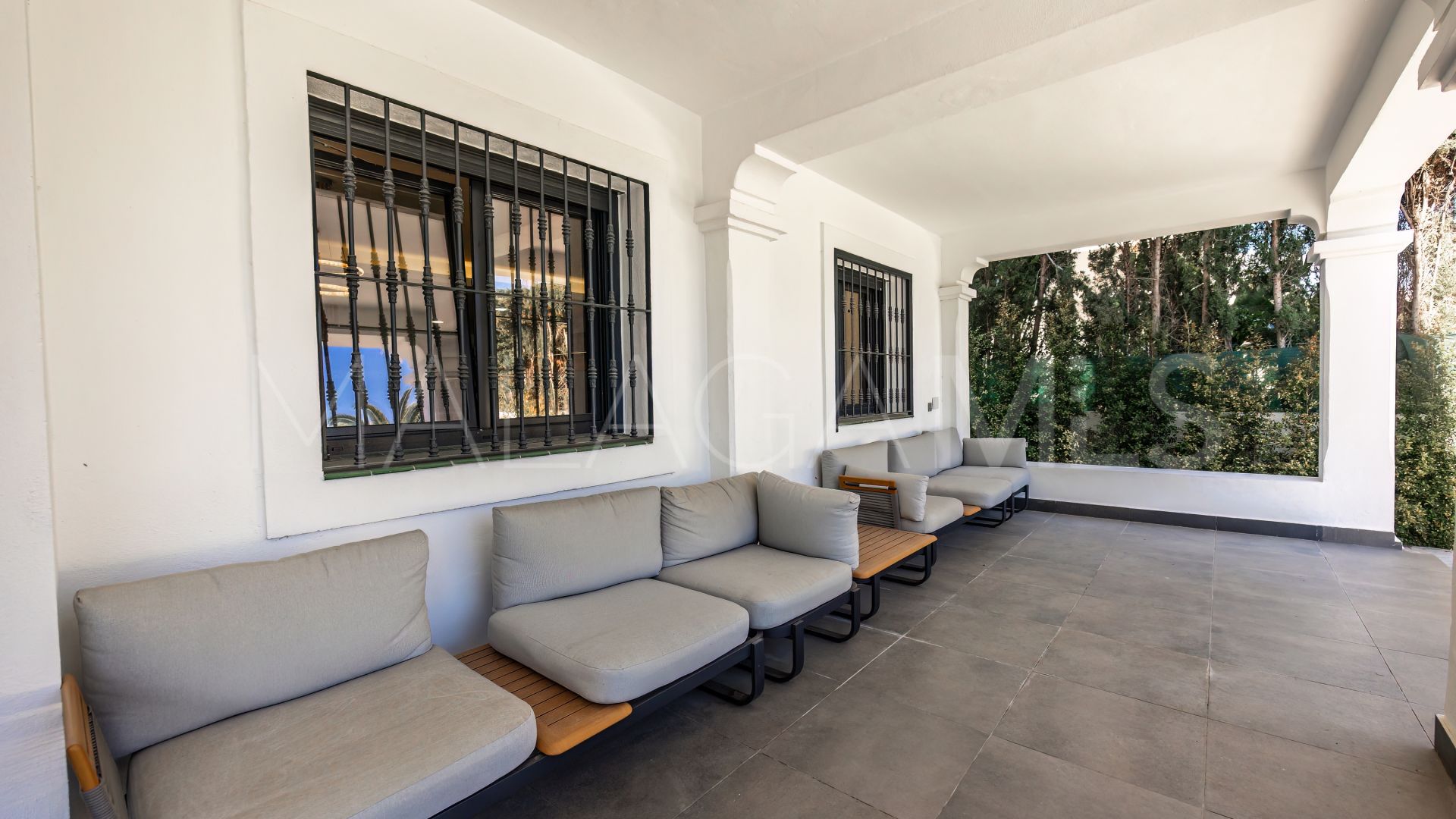 Villa with 6 bedrooms for sale in Nueva Andalucia