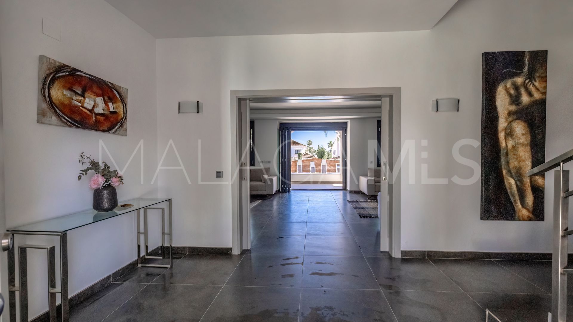 Villa with 6 bedrooms for sale in Nueva Andalucia