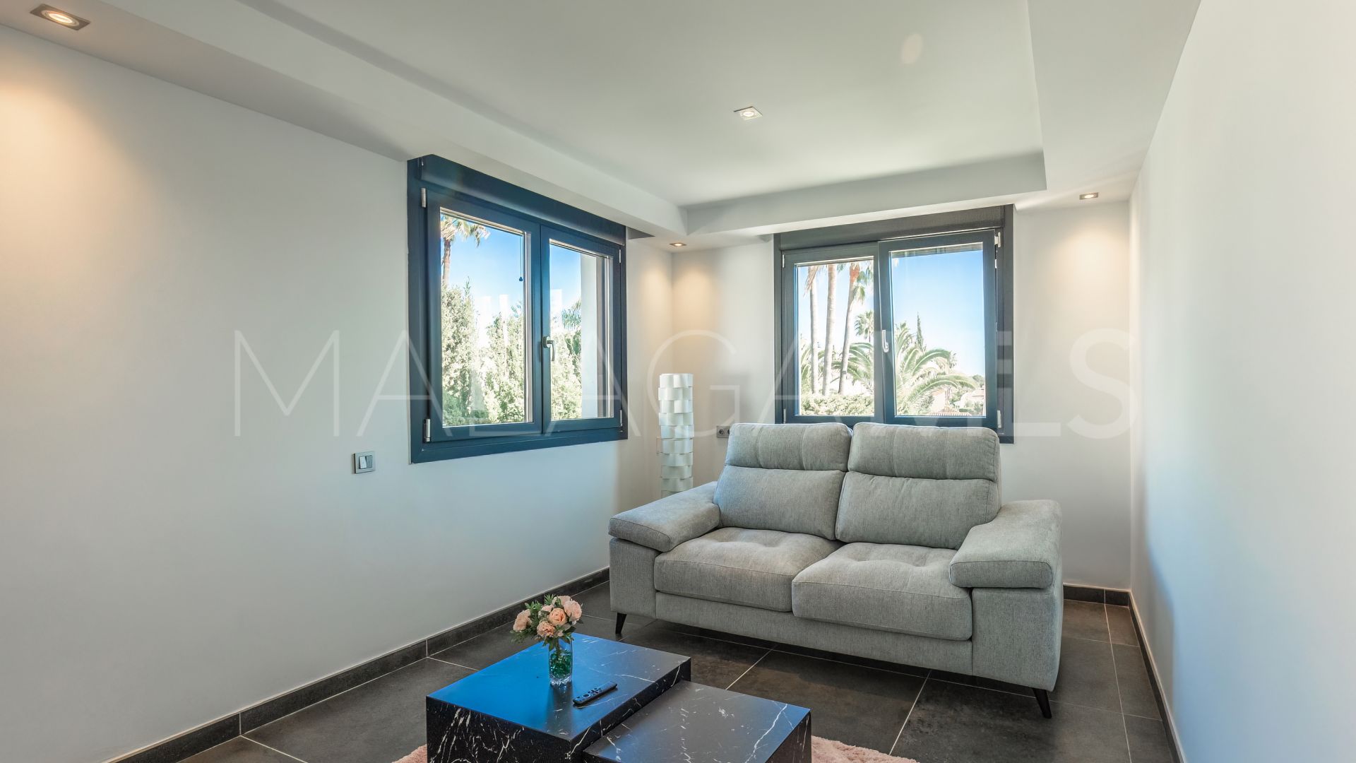 Villa with 6 bedrooms for sale in Nueva Andalucia