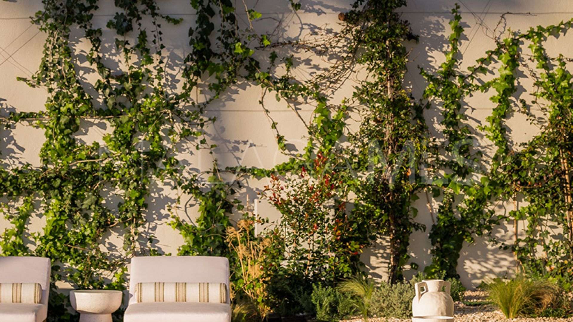 For sale 4 bedrooms villa in Nueva Andalucia