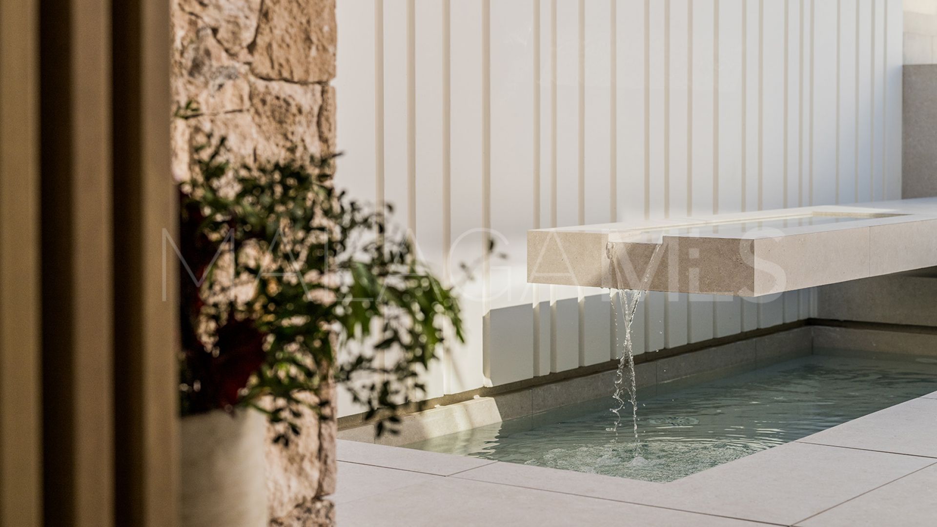 For sale 4 bedrooms villa in Nueva Andalucia