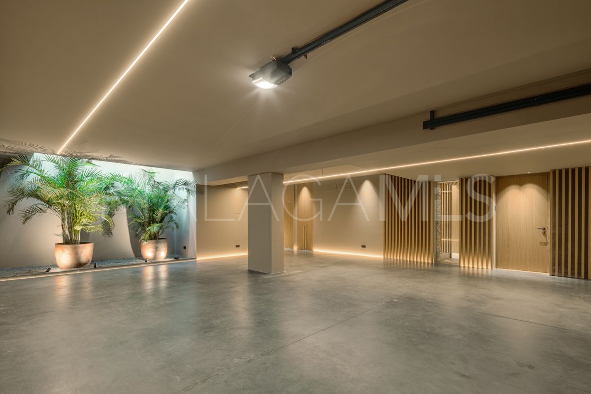 For sale Nueva Andalucia villa