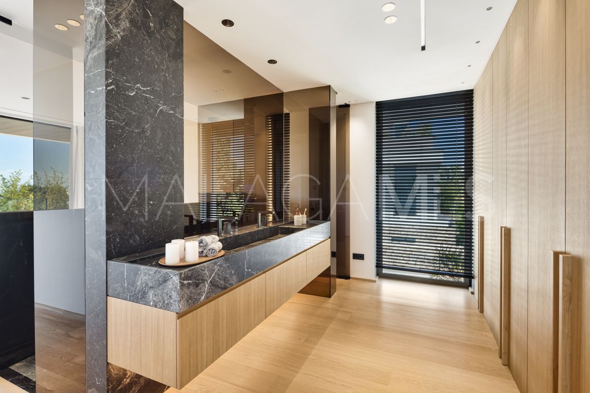 For sale Nueva Andalucia villa