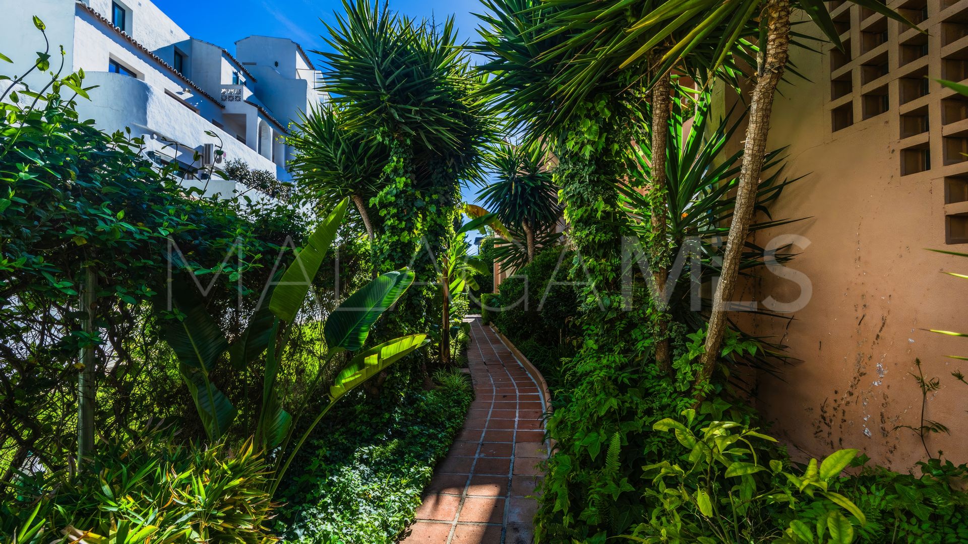 3 bedrooms ground floor apartment for sale in Las Lomas del Marbella Club