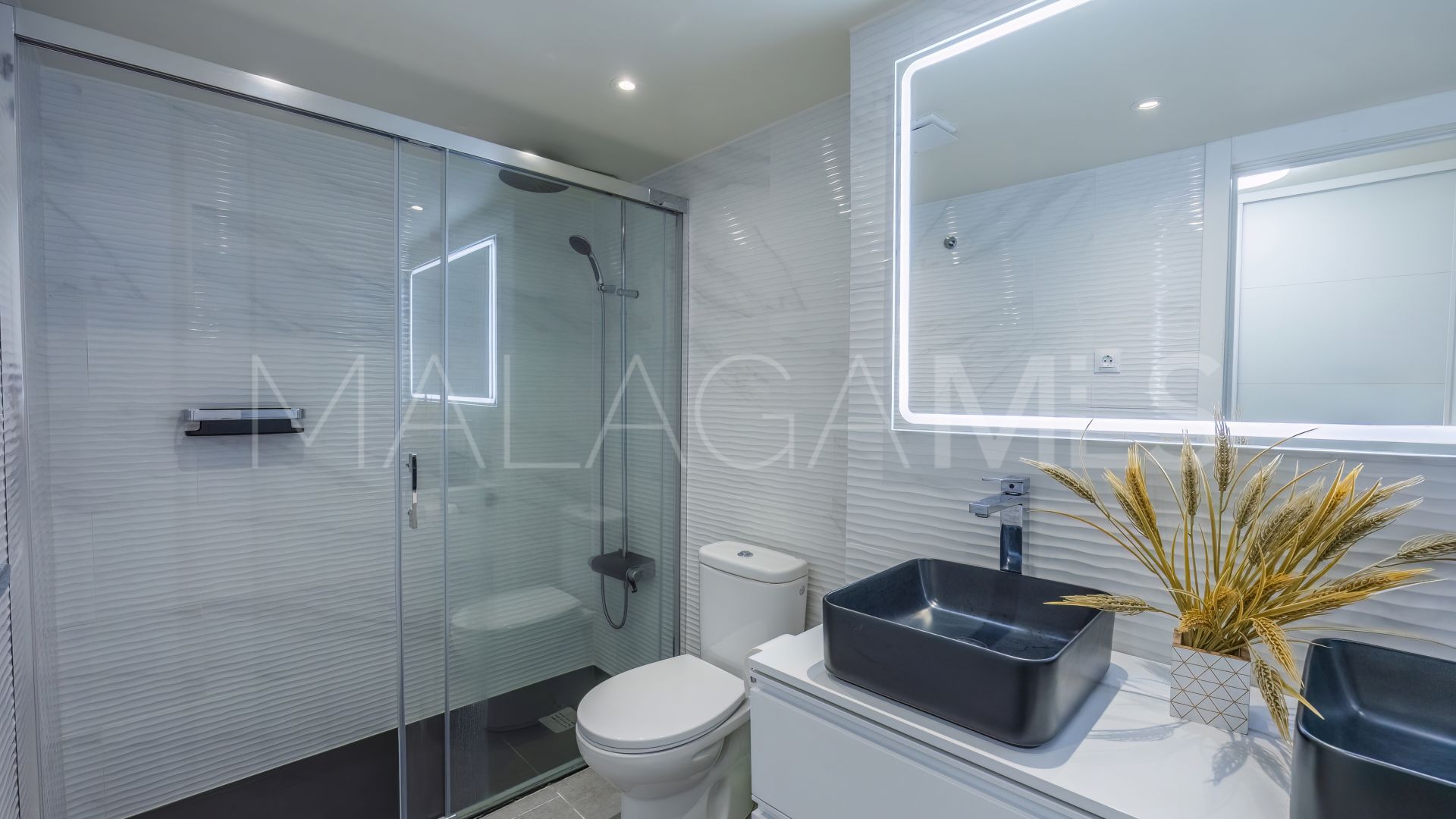 3 bedrooms ground floor apartment for sale in Las Lomas del Marbella Club