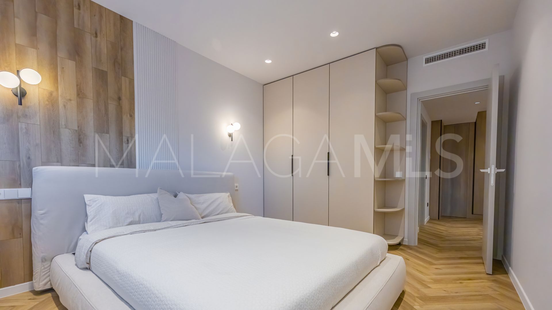 Markplanslägenhet for sale in Magna Marbella