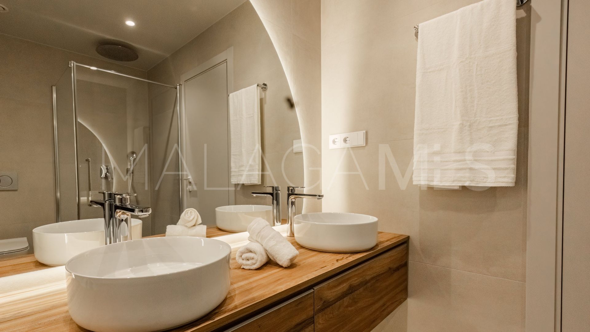 Markplanslägenhet for sale in Magna Marbella