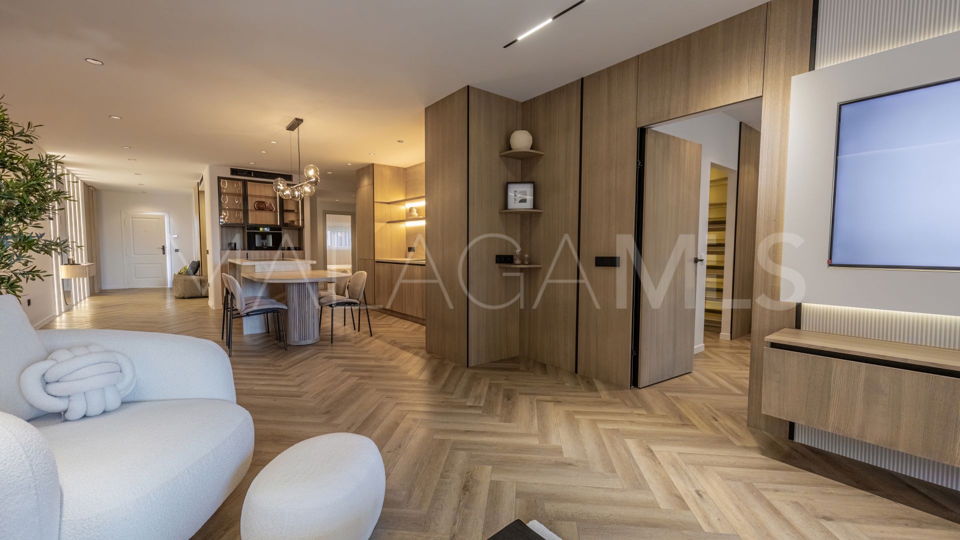 Markplanslägenhet for sale in Magna Marbella