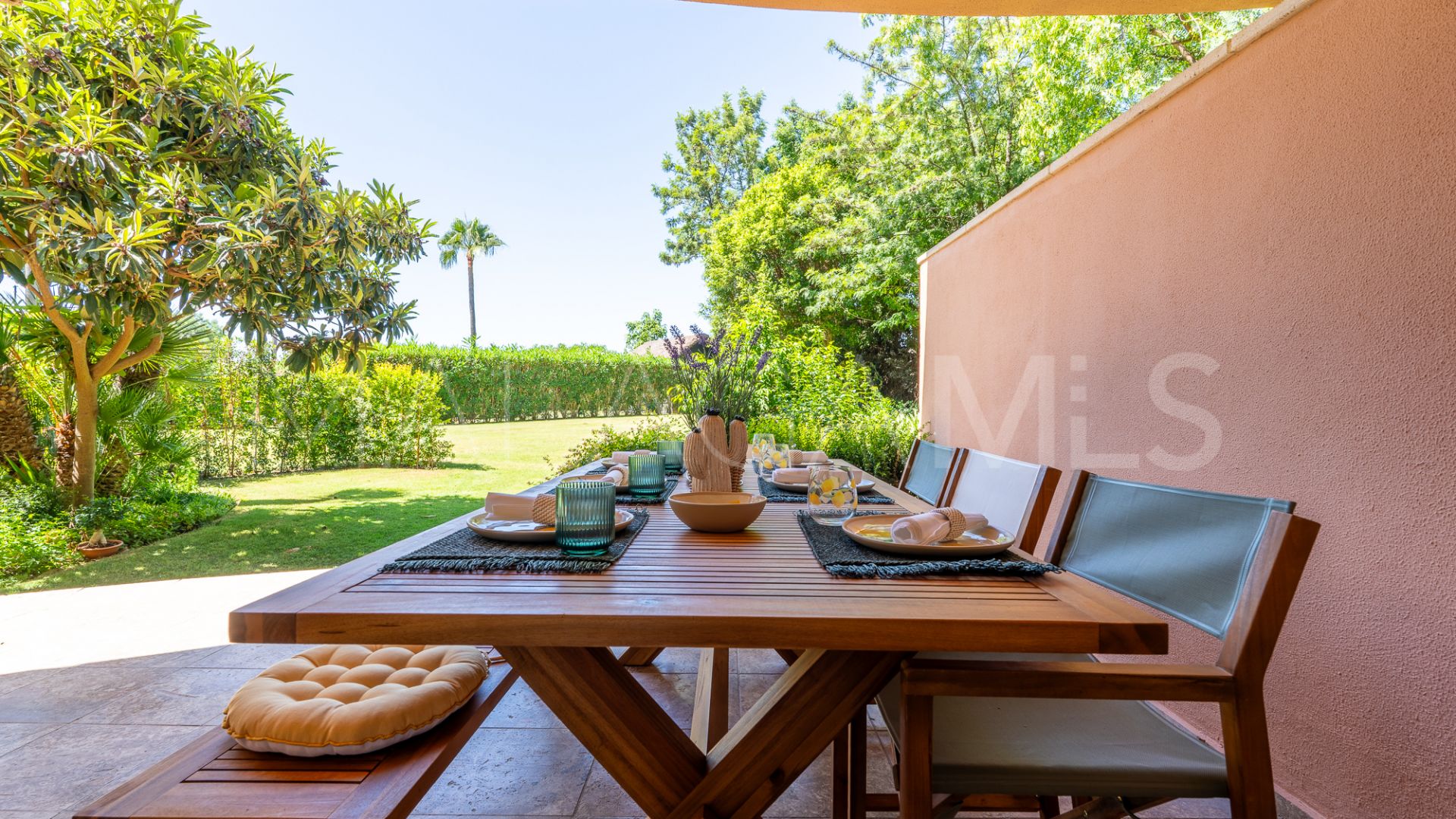 Markplanslägenhet for sale in Magna Marbella