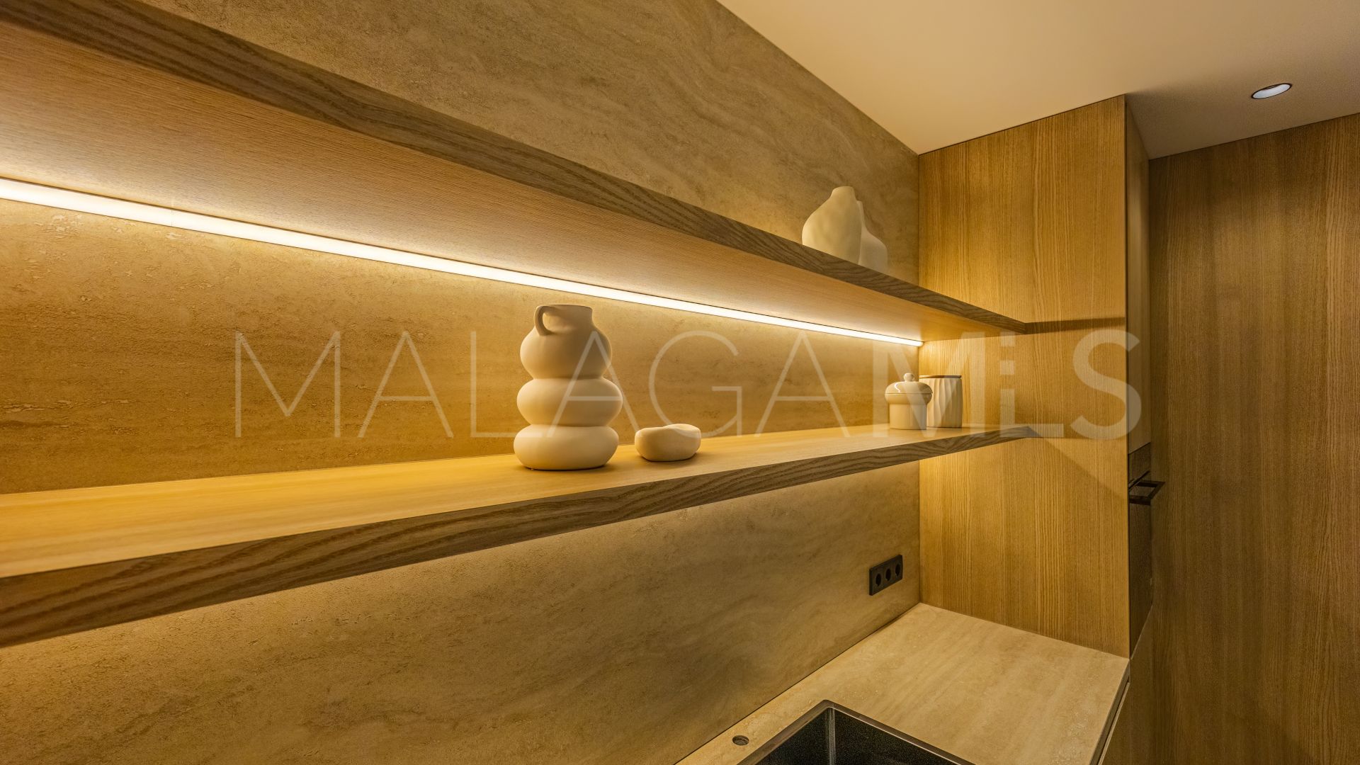 Markplanslägenhet for sale in Magna Marbella