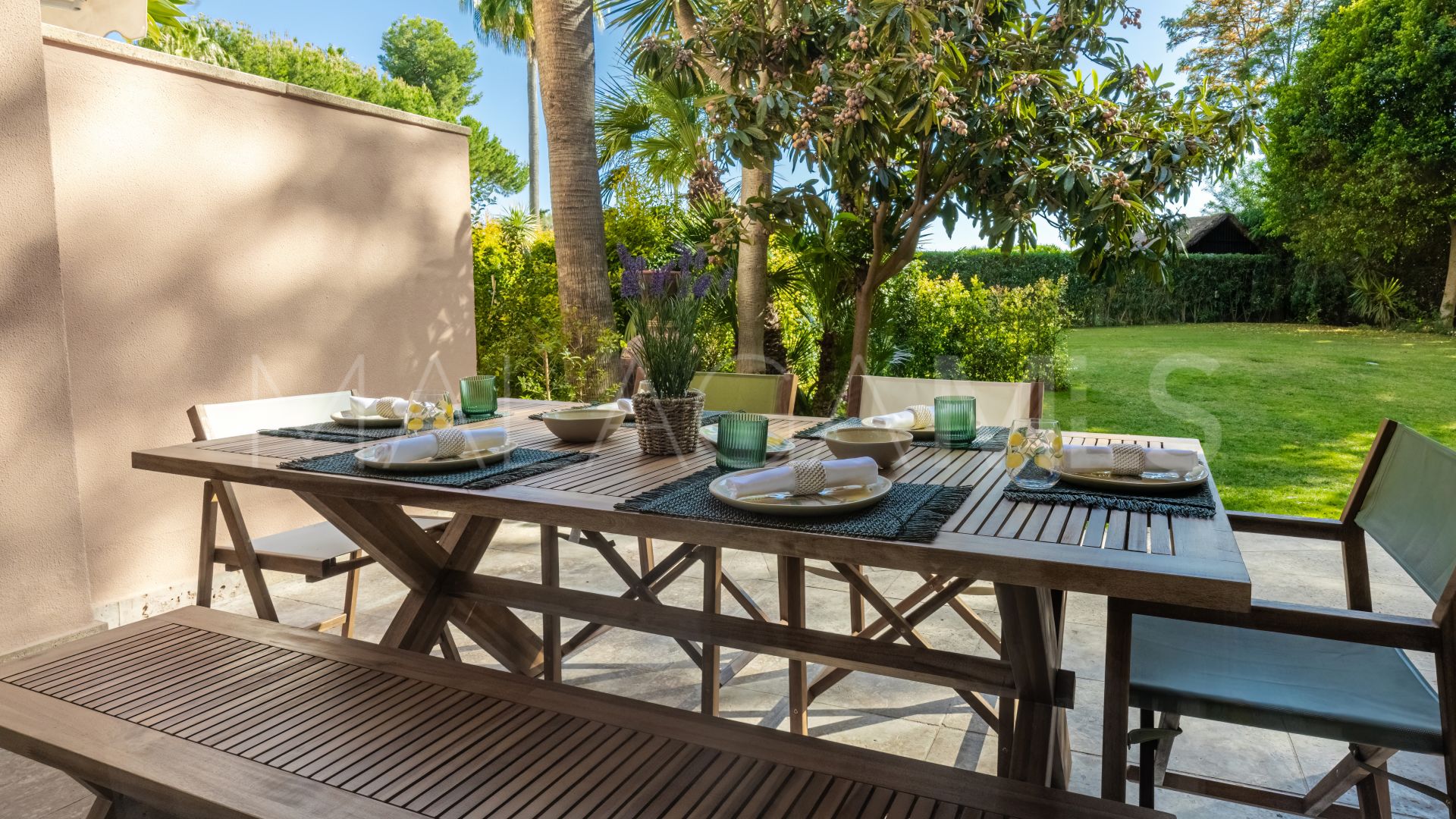 Markplanslägenhet for sale in Magna Marbella