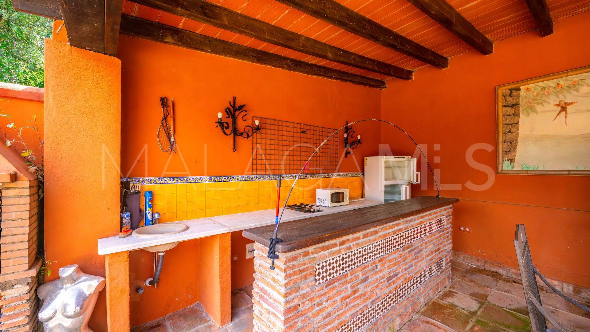 5 bedrooms Nueva Andalucia villa for sale