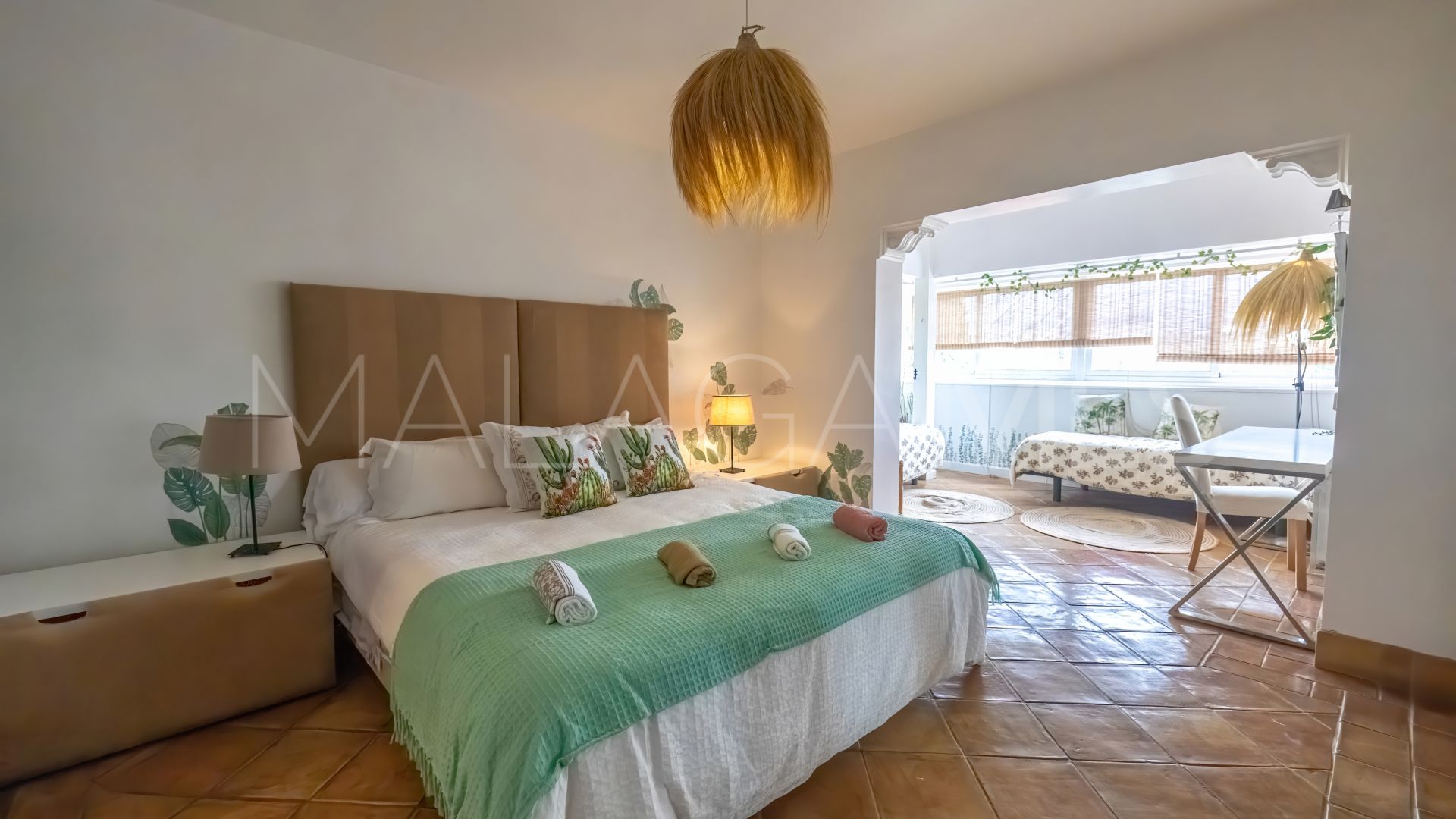 5 bedrooms Nueva Andalucia villa for sale