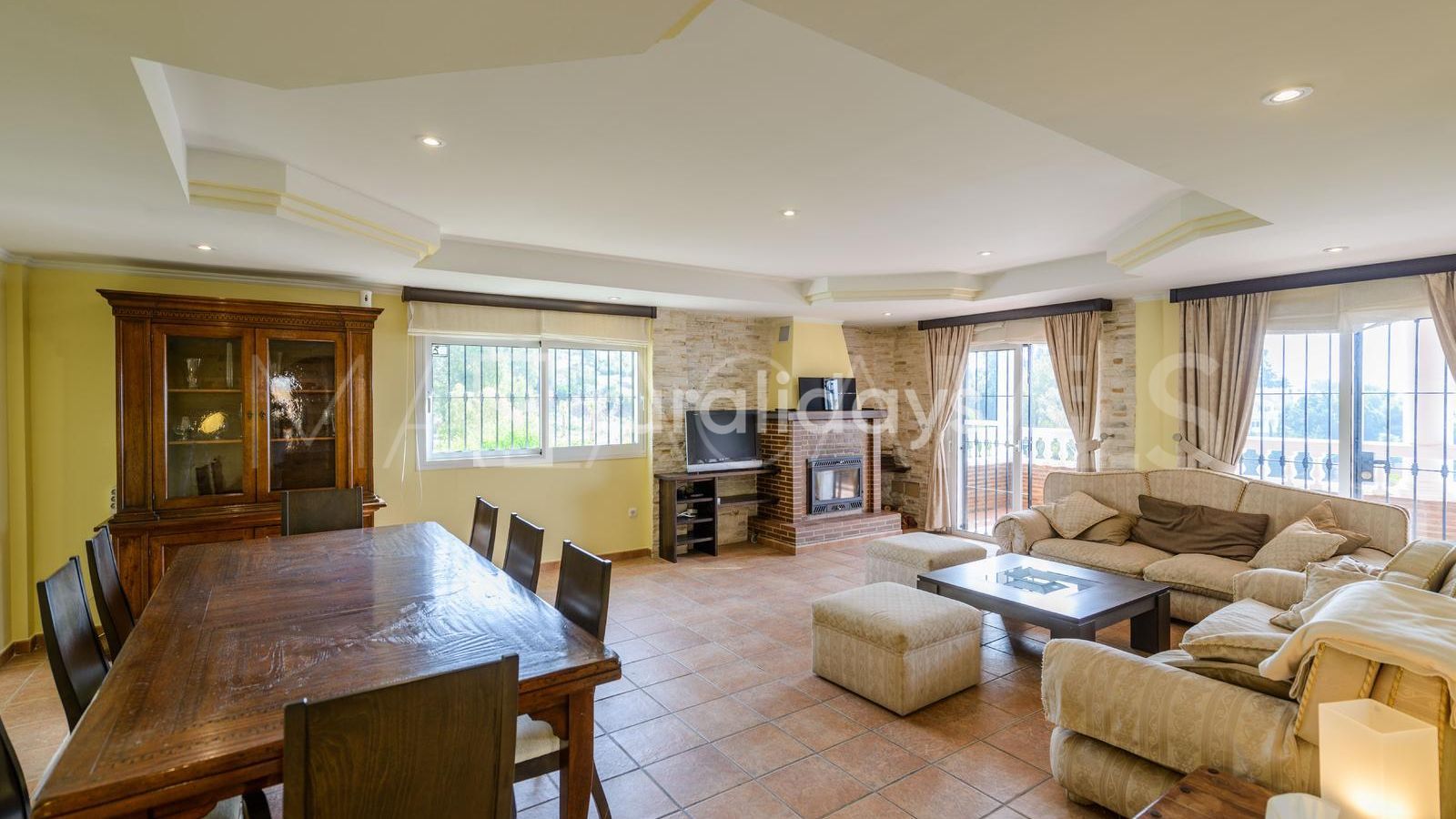 Villa for sale in Benalmadena Costa