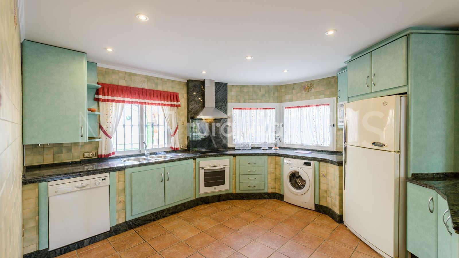 Villa for sale in Benalmadena Costa
