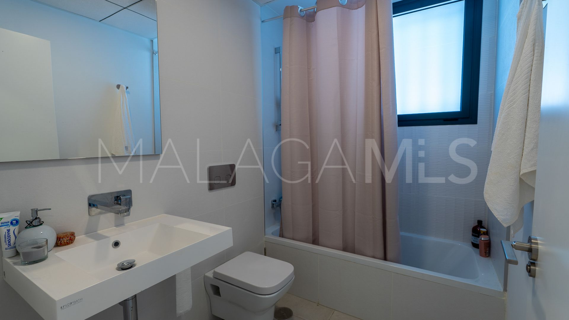 Adosado de 4 bedrooms a la venta in El Chaparral