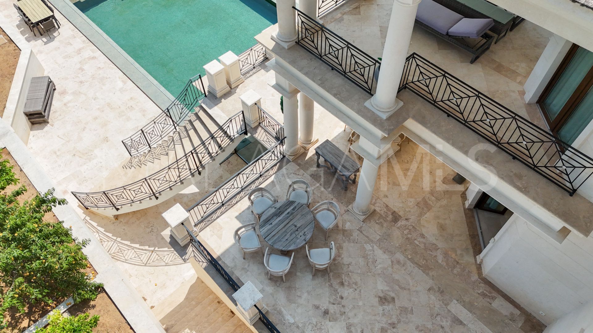 Villa for sale in Sierra Blanca