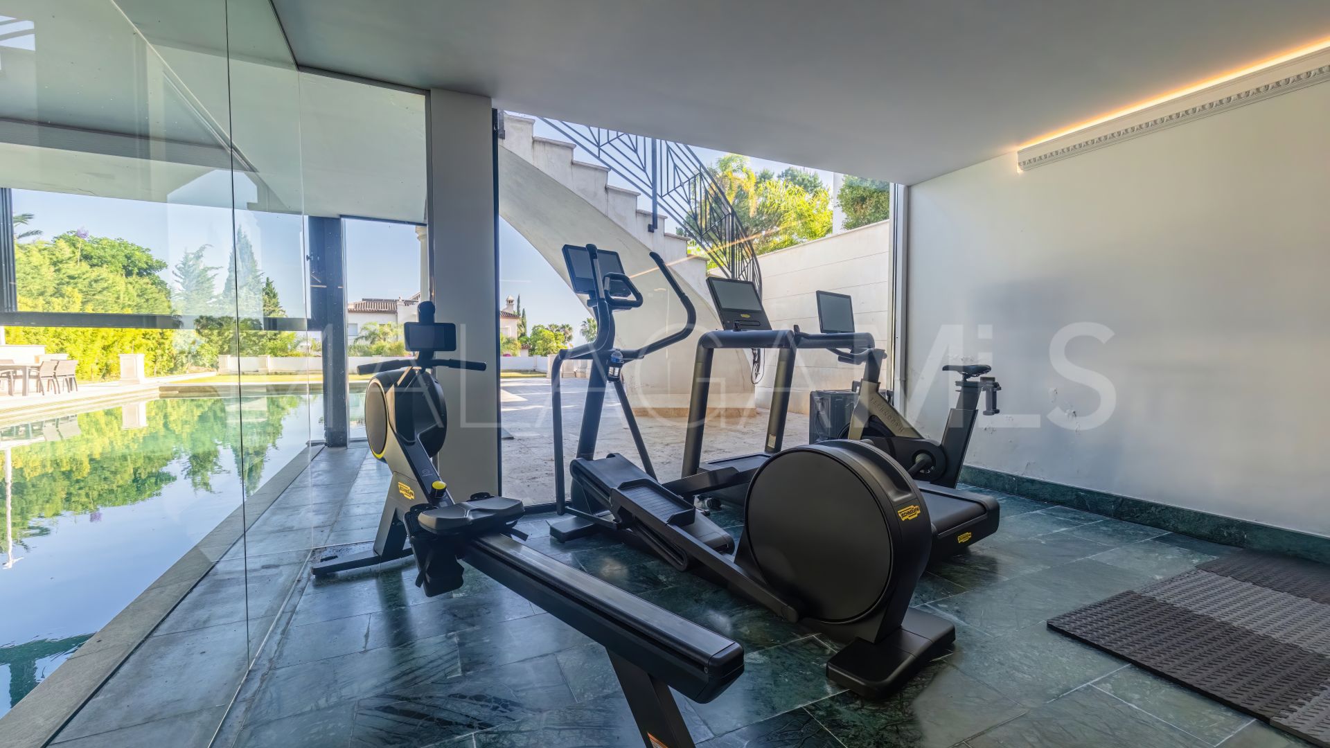 Villa for sale in Sierra Blanca