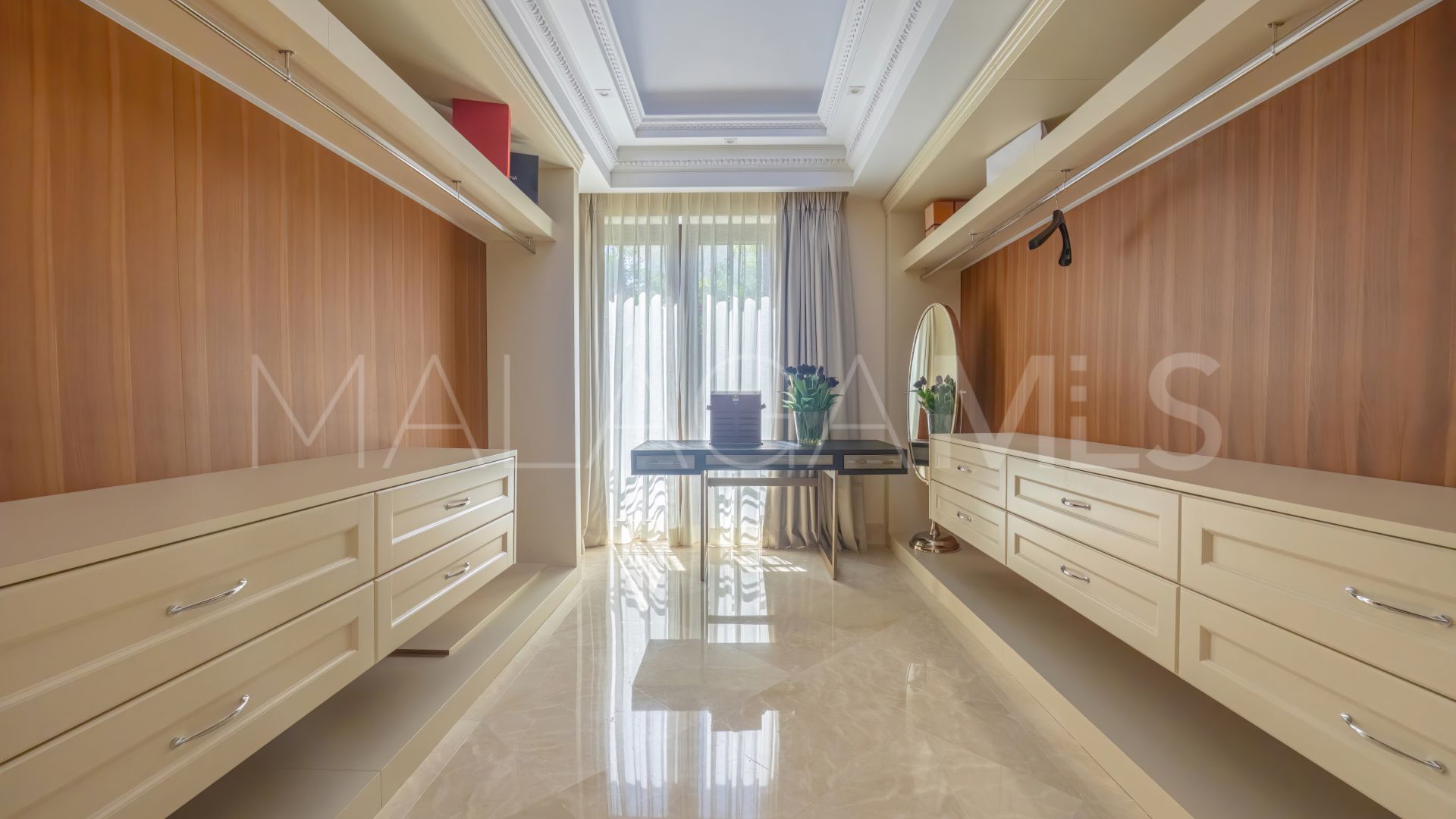 Villa for sale in Sierra Blanca