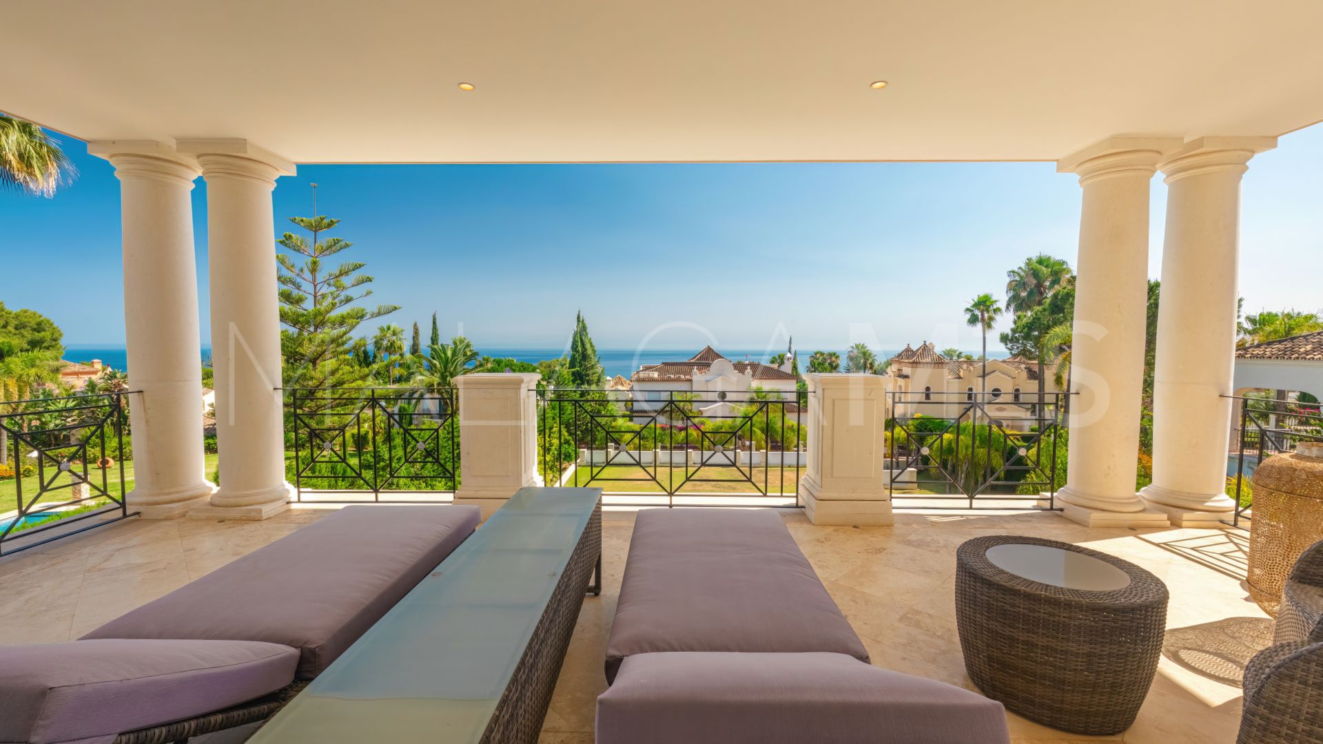 Villa for sale in Sierra Blanca