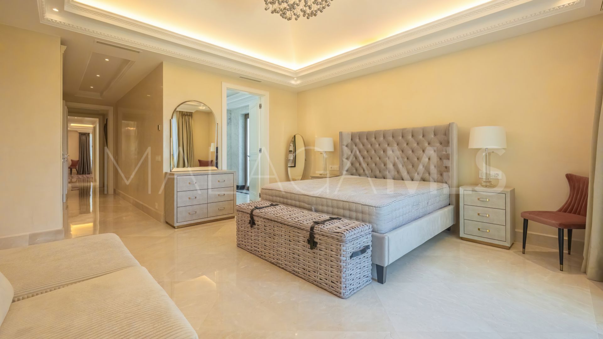Villa for sale in Sierra Blanca