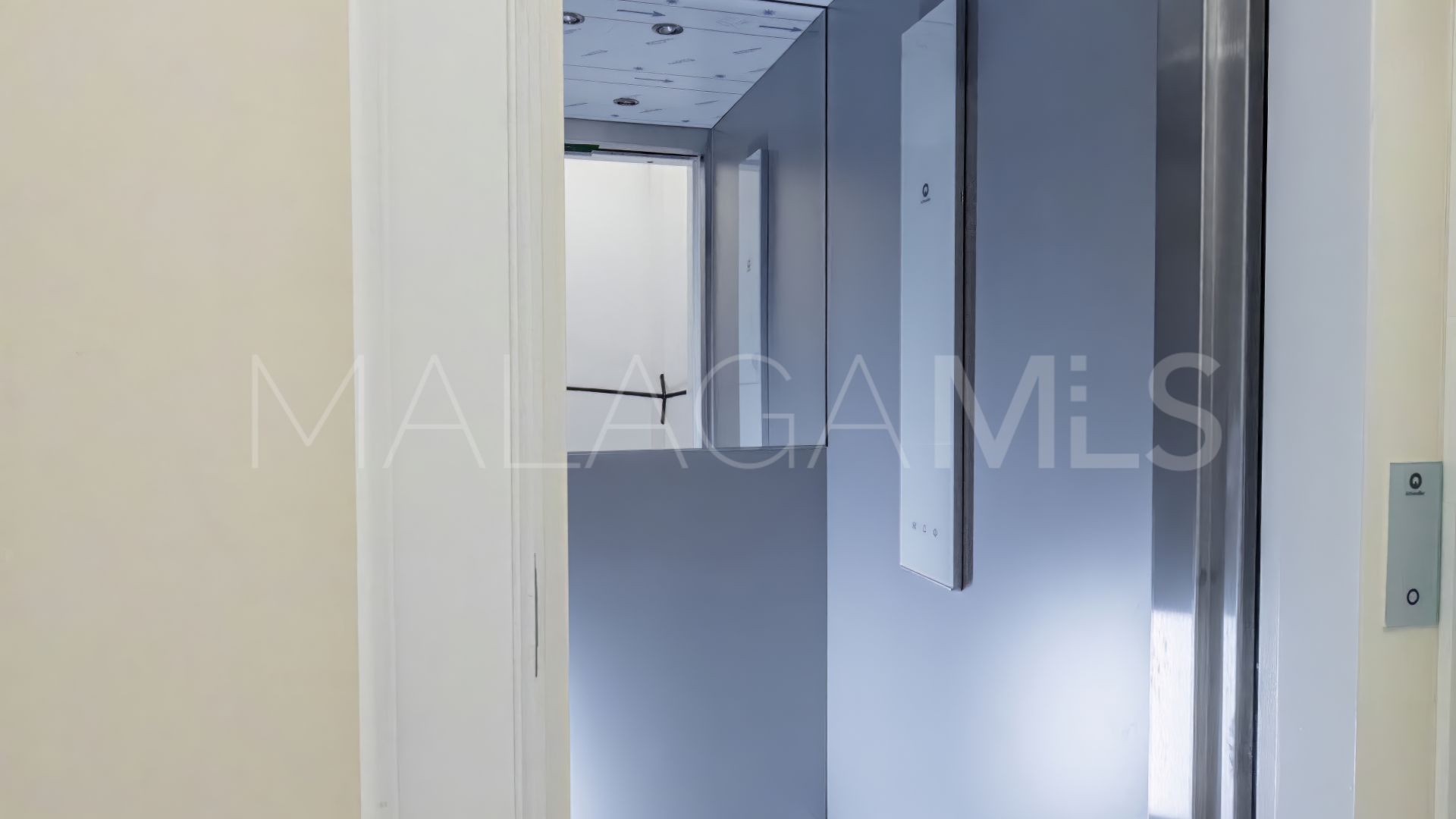 Villa for sale in Sierra Blanca