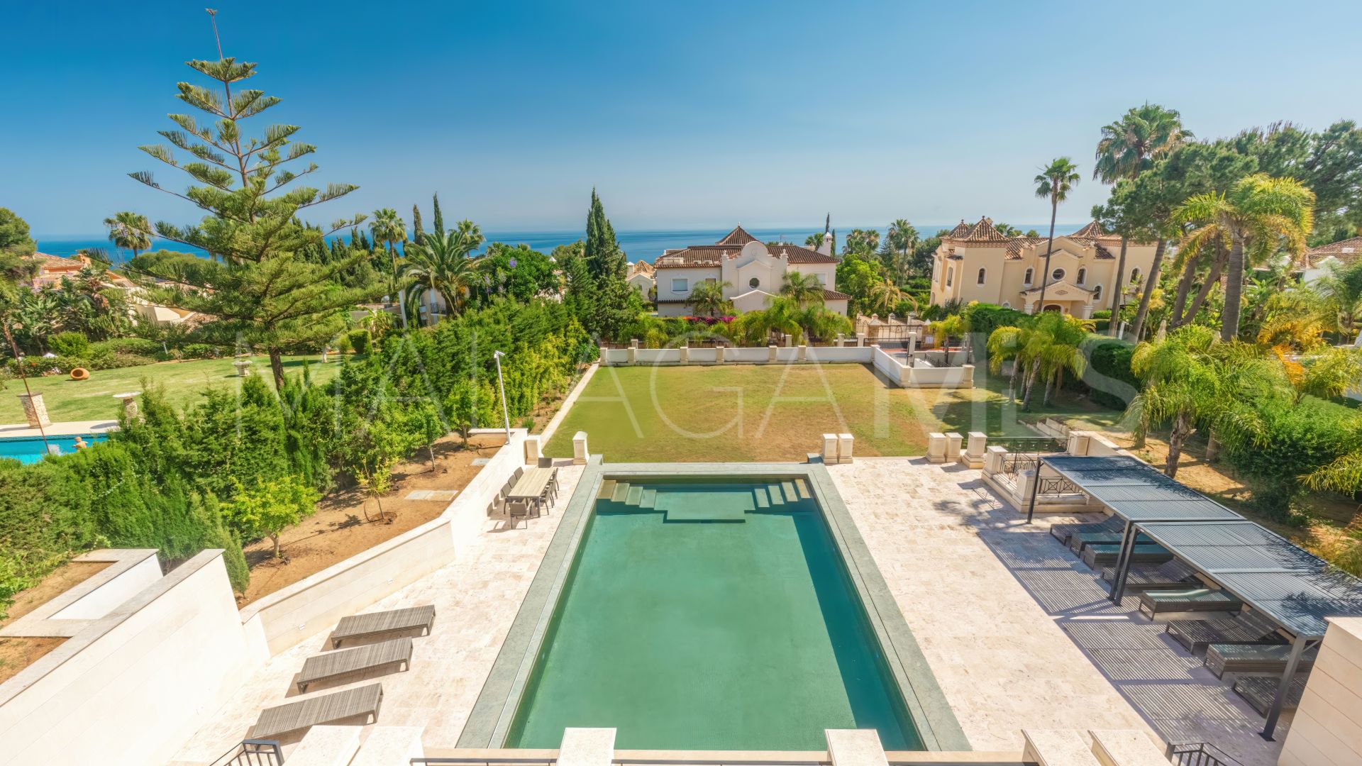 Villa for sale in Sierra Blanca