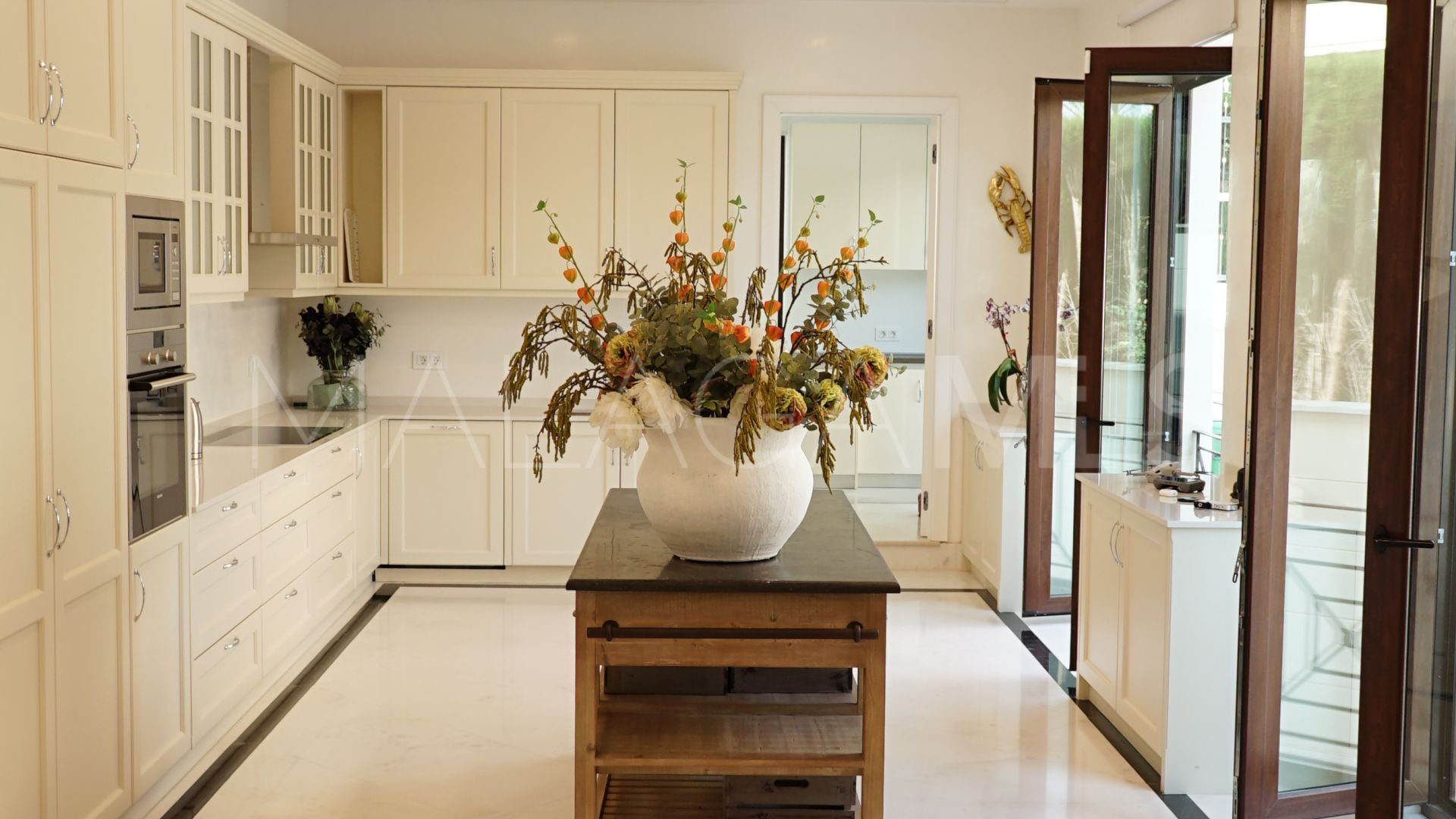 Villa for sale in Sierra Blanca
