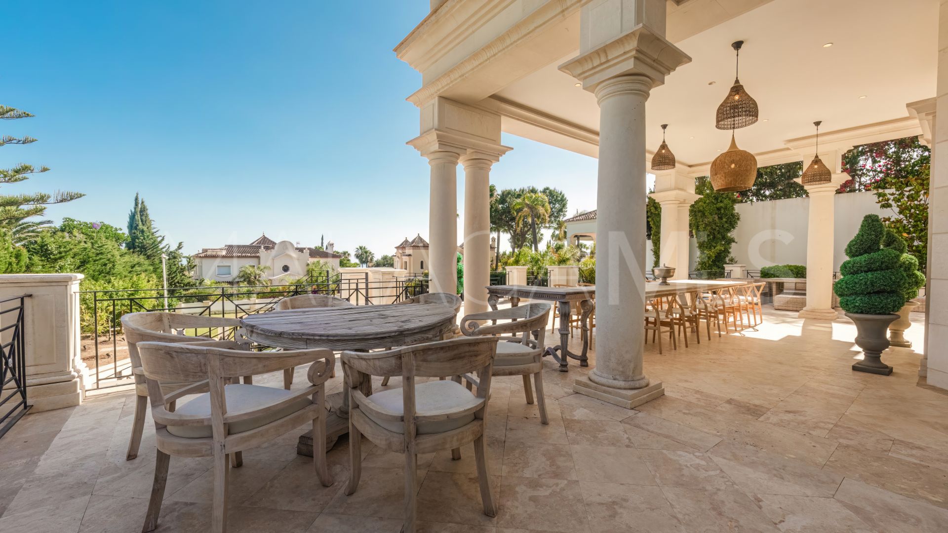 Villa for sale in Sierra Blanca