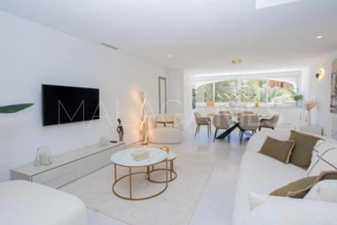 Town house with 4 bedrooms for sale in Aloha