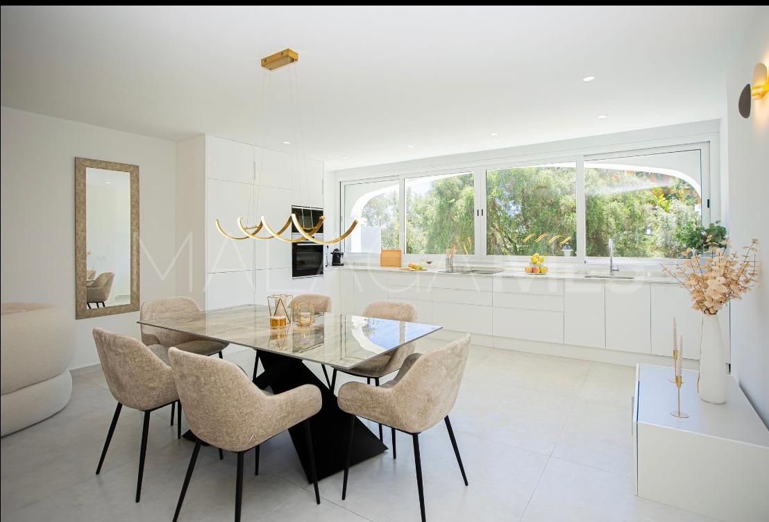 Town house with 4 bedrooms for sale in Aloha