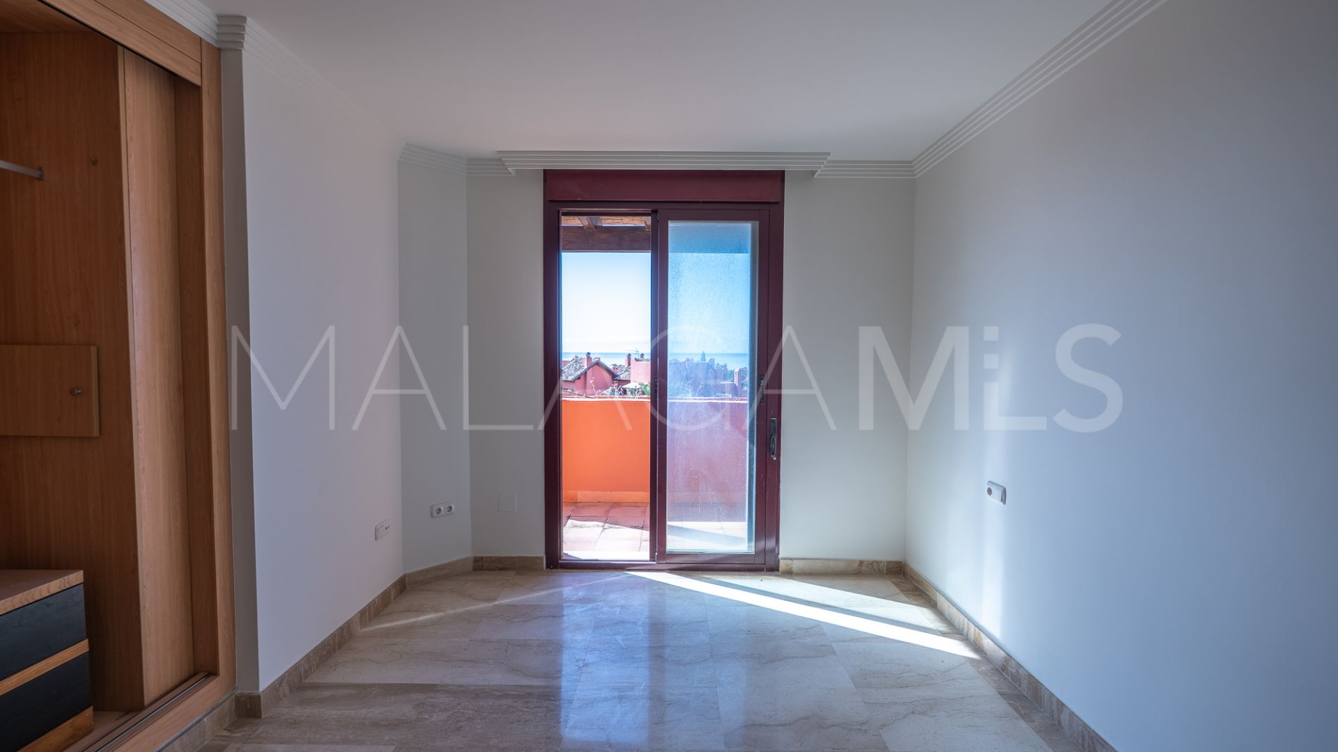 Duplex penthouse for sale in Las Nayades