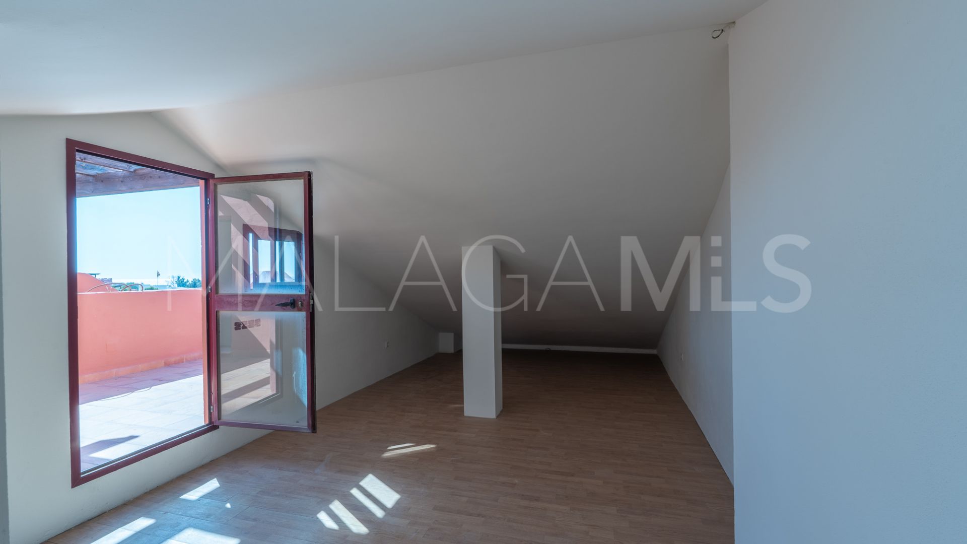 Duplex penthouse for sale in Las Nayades
