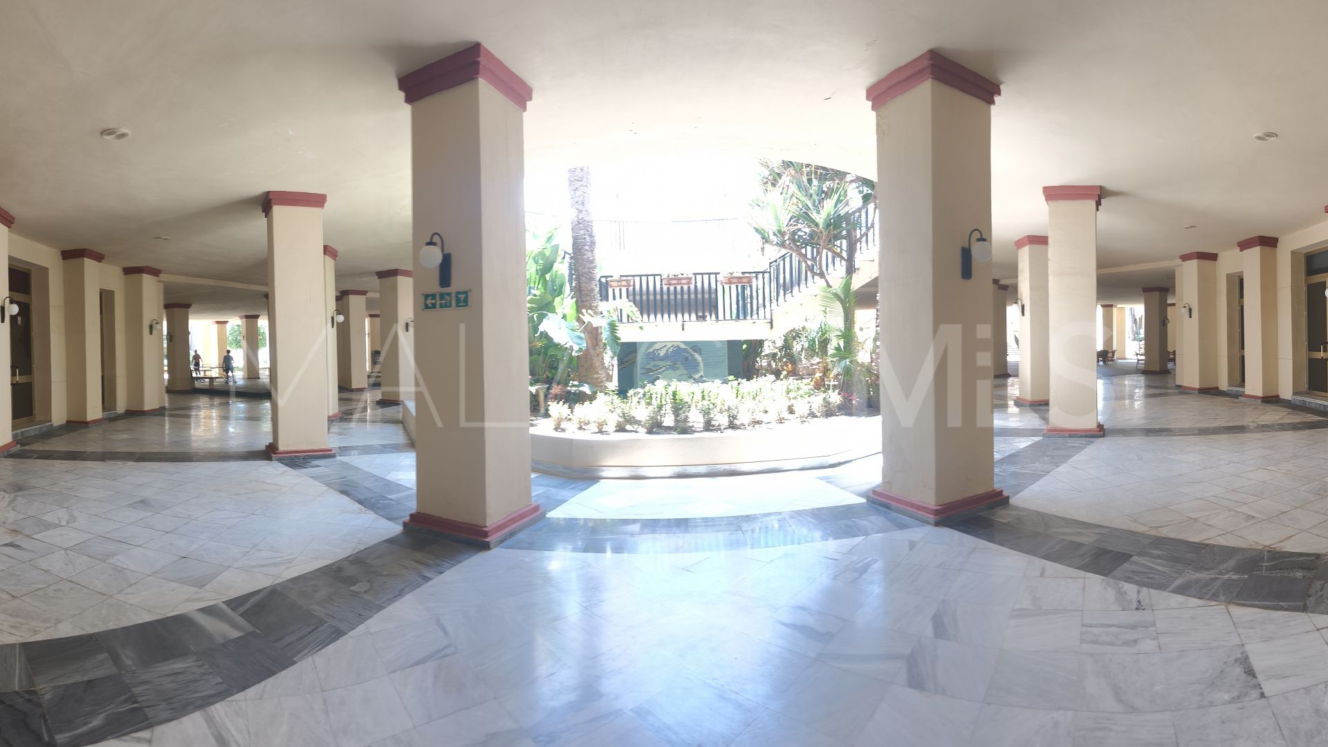 Studio for sale in Romana Playa