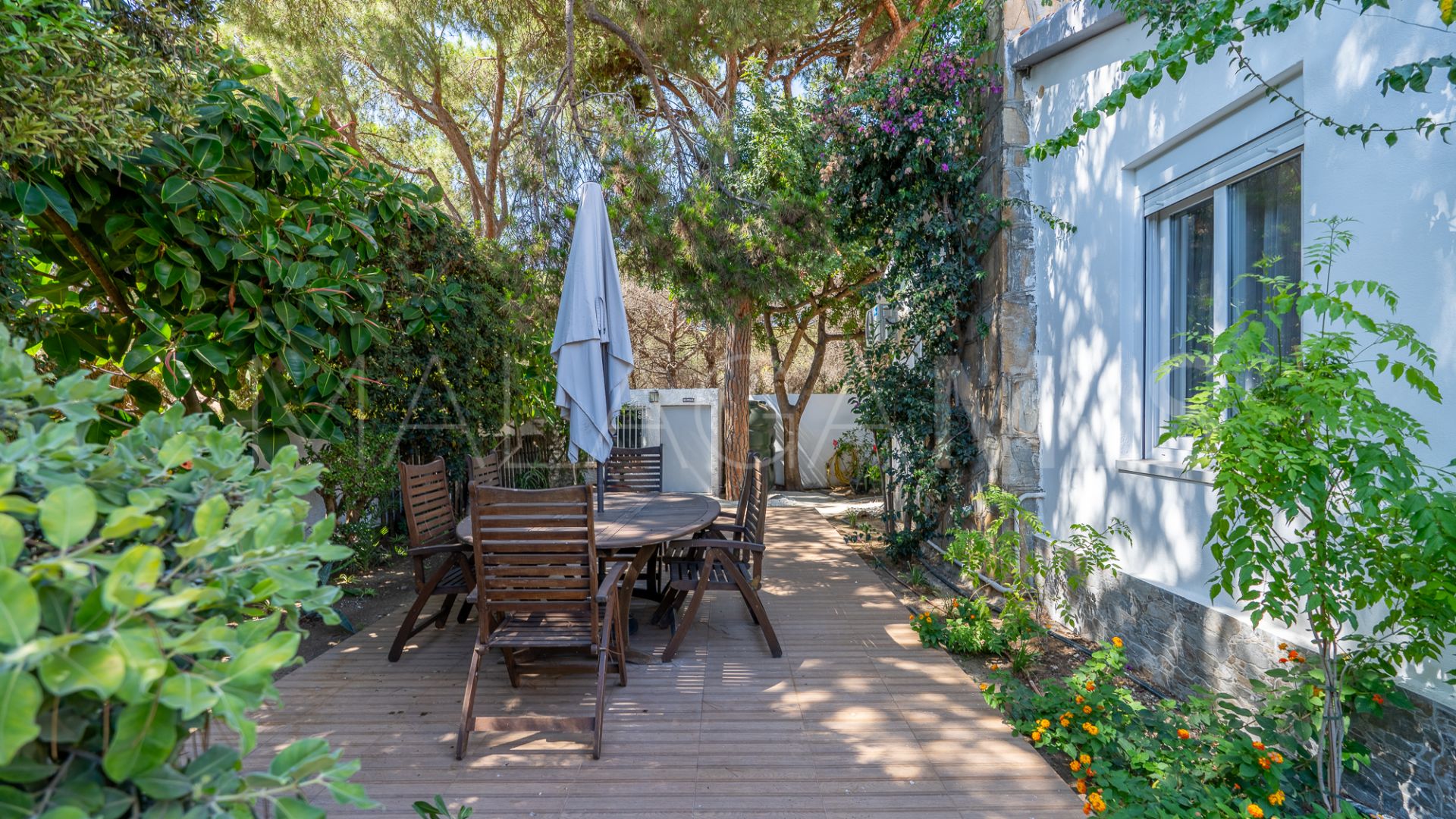 For sale villa in Las Chapas