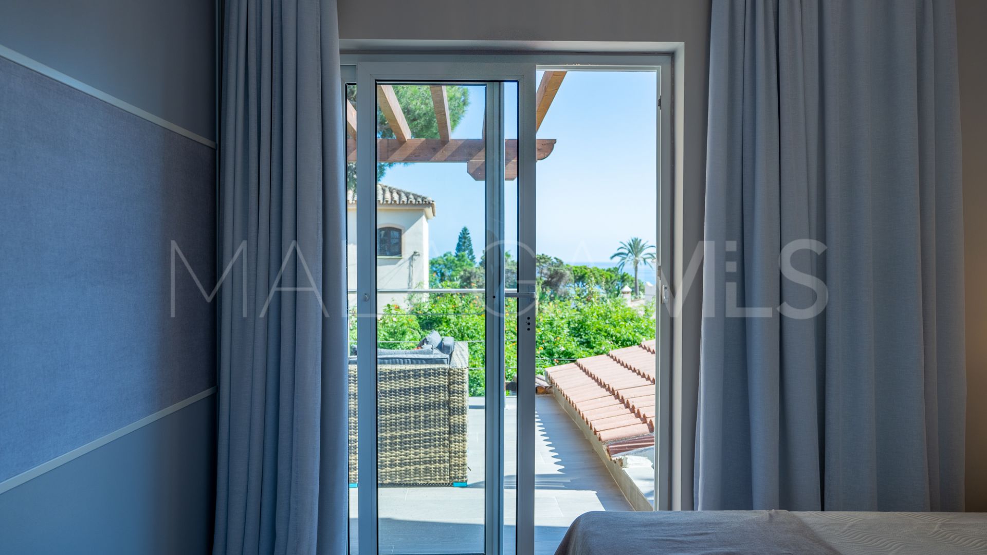 For sale villa in Las Chapas