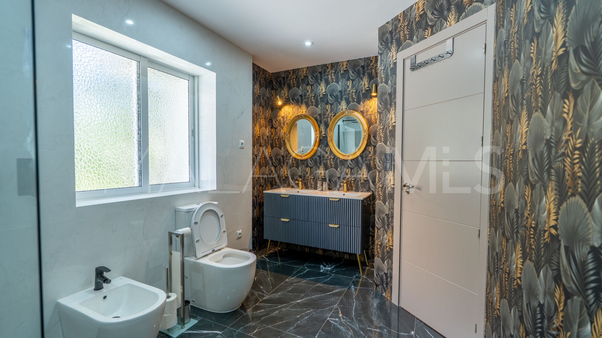 For sale villa in Las Chapas