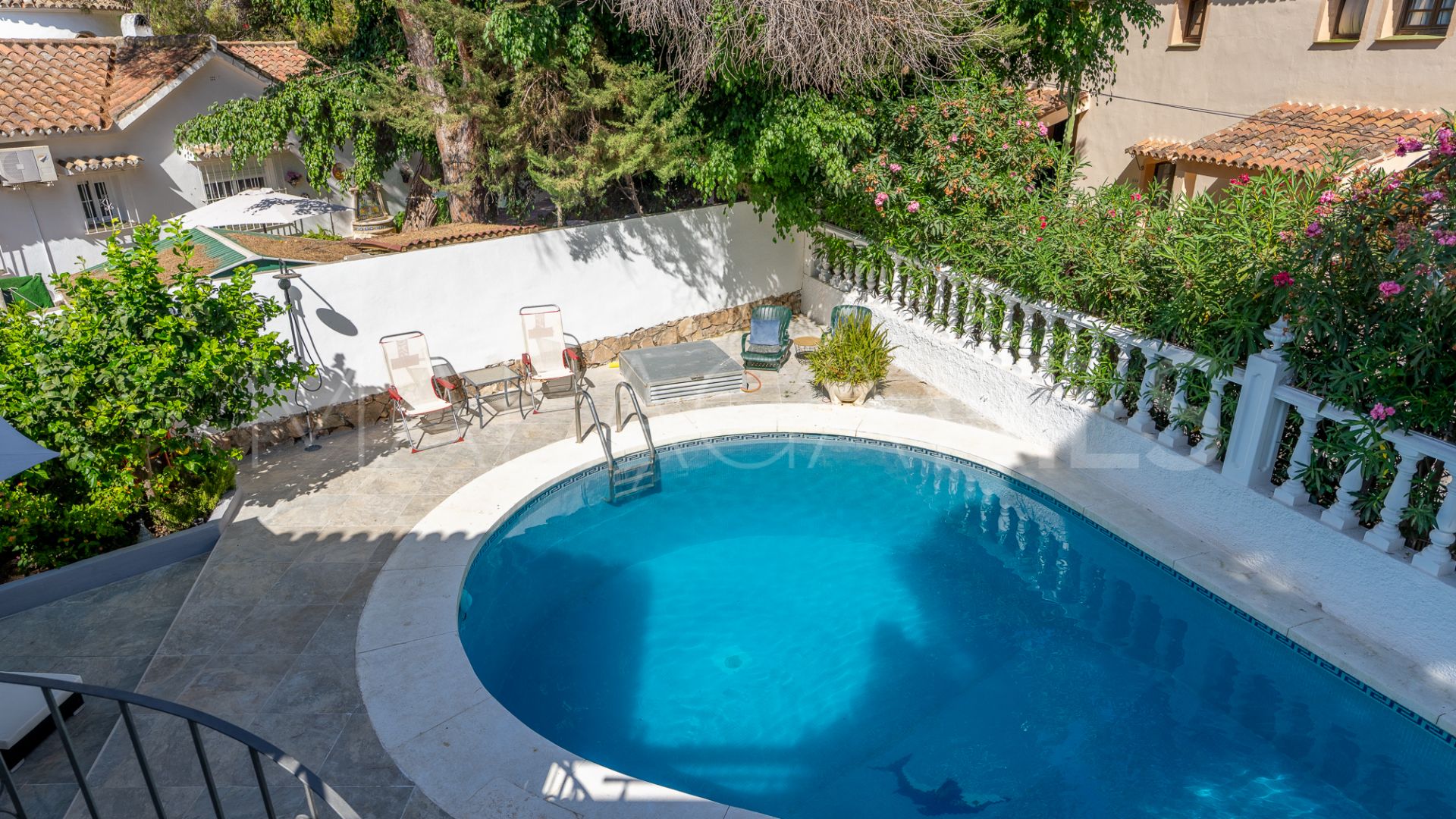 For sale villa in Las Chapas