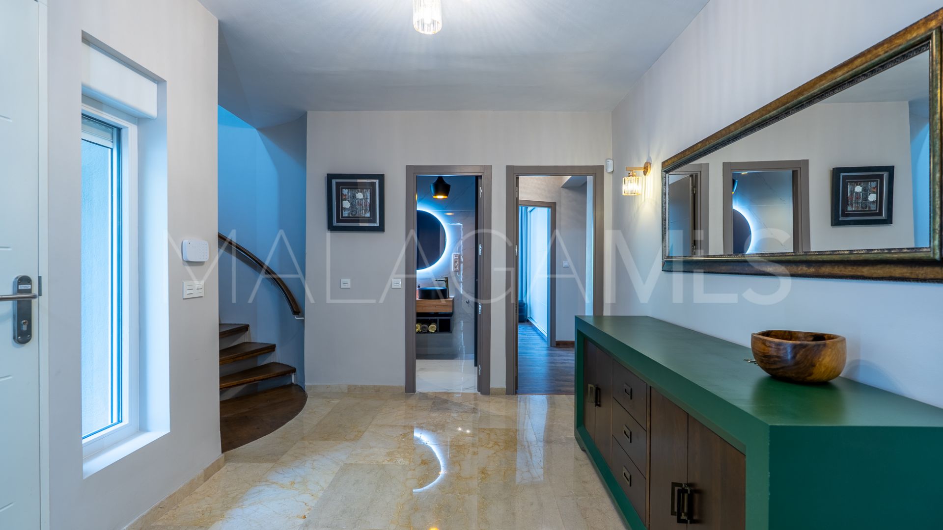 For sale villa in Las Chapas