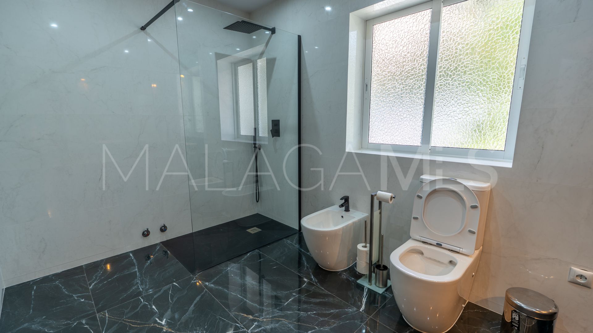 For sale villa in Las Chapas