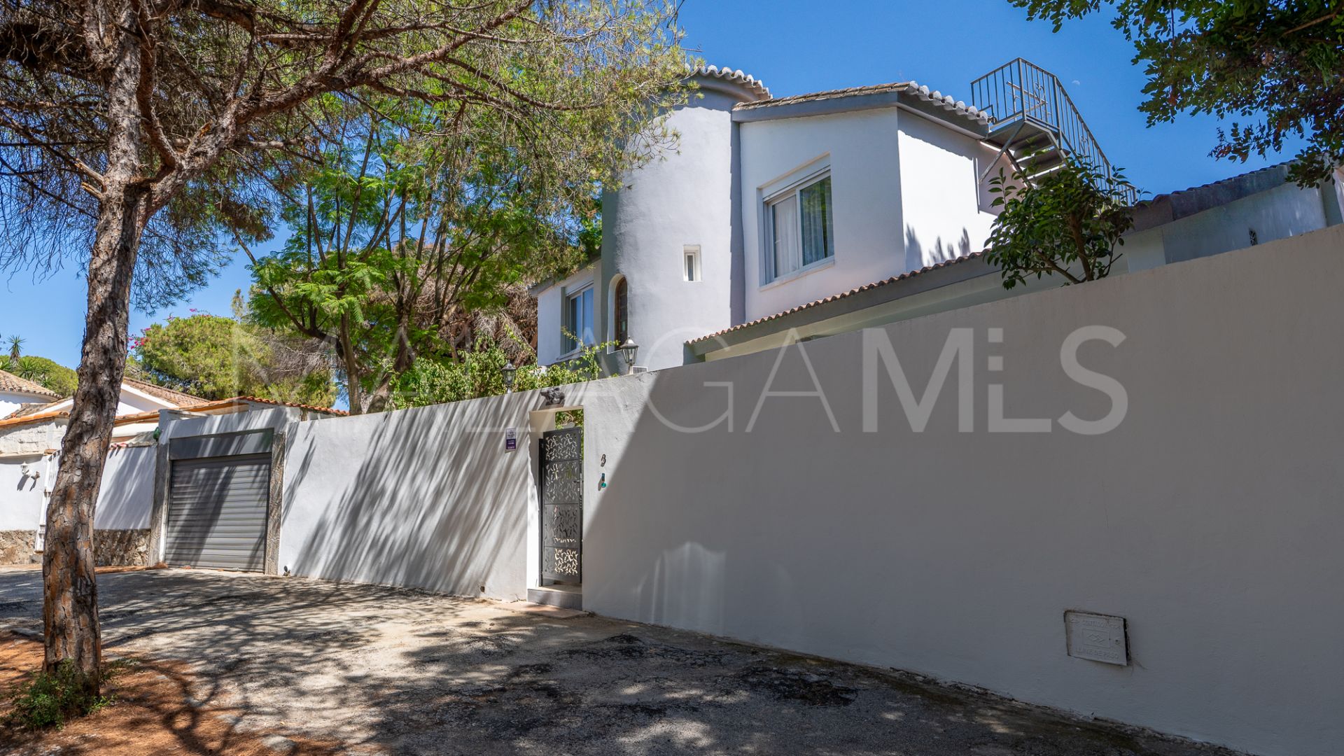 For sale villa in Las Chapas