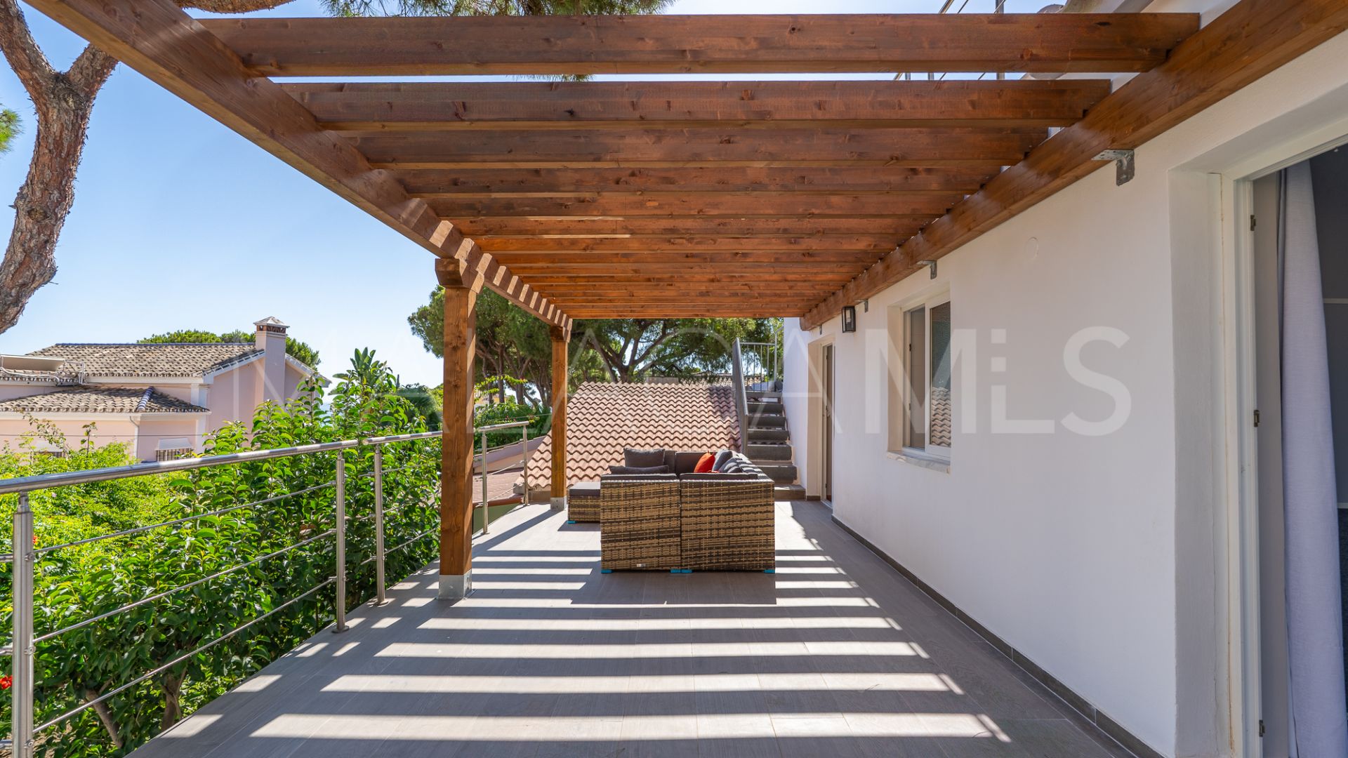 For sale villa in Las Chapas