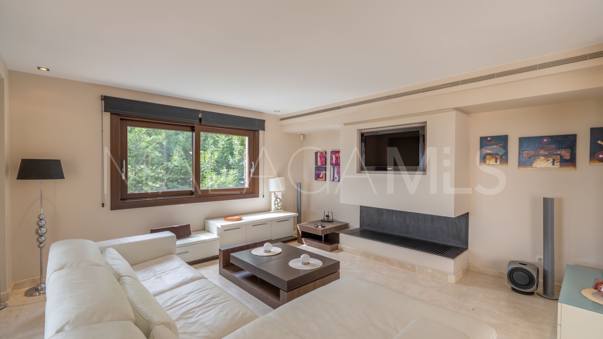 Villa for sale in Los Flamingos with 6 bedrooms