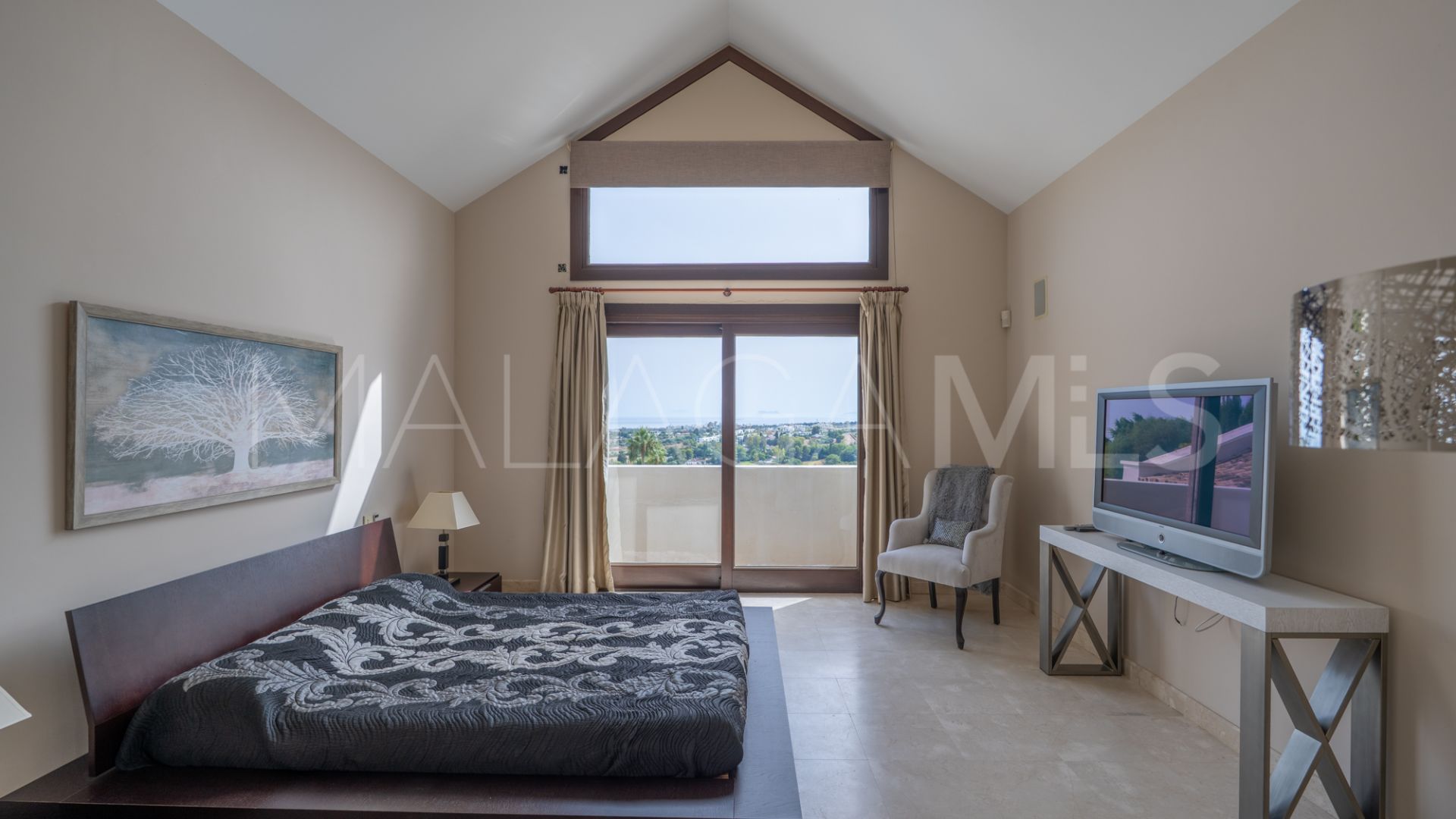 Villa for sale in Los Flamingos with 6 bedrooms