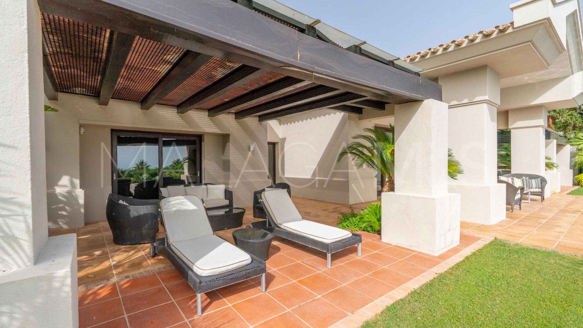 Villa for sale in Los Flamingos with 6 bedrooms