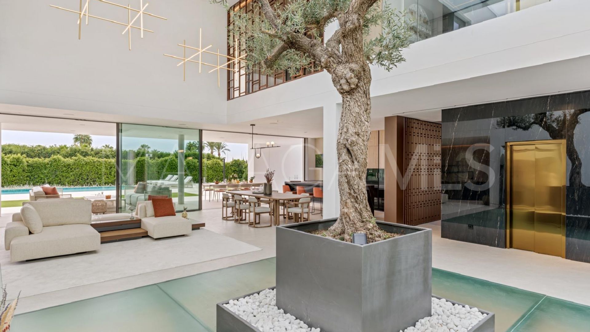 Villa for sale in Golden Mile