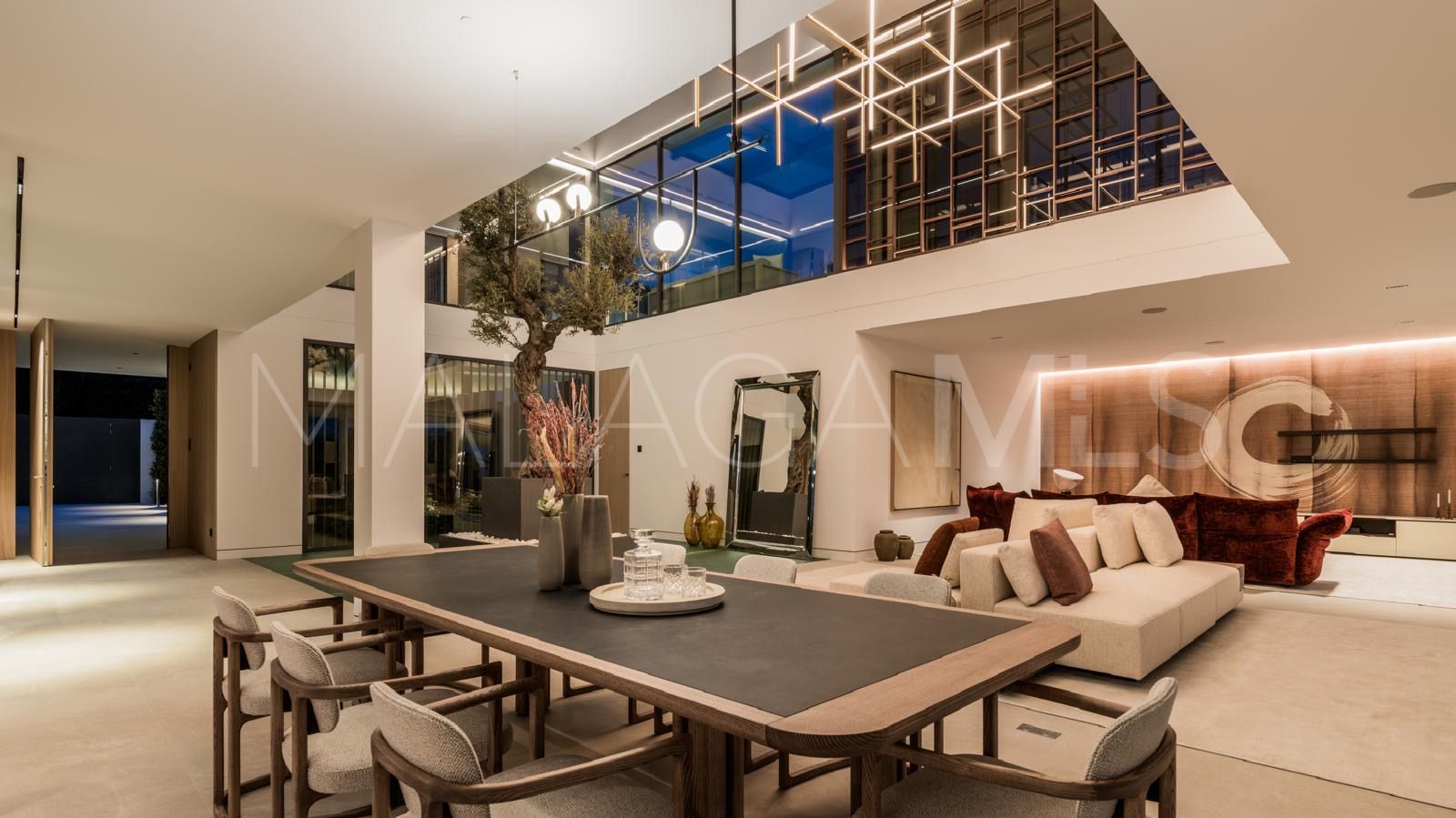 Villa for sale in Golden Mile