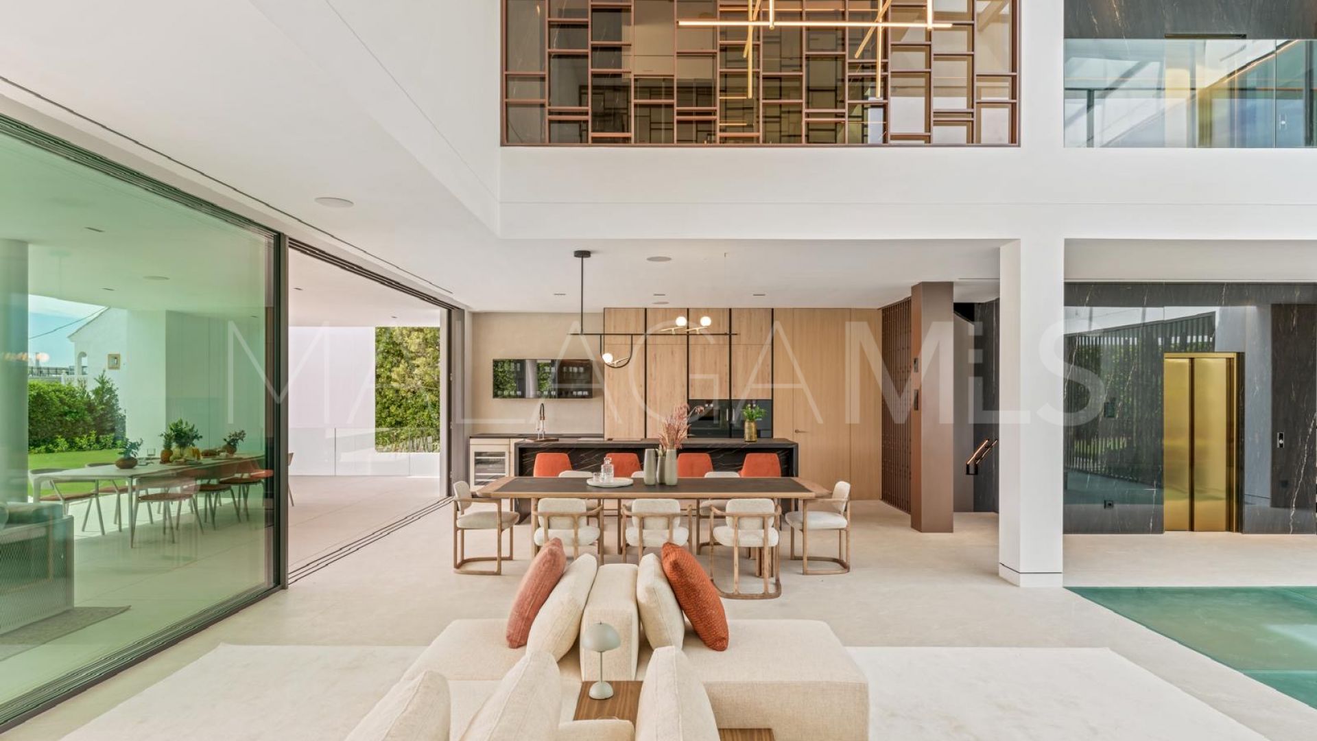 Villa for sale in Golden Mile