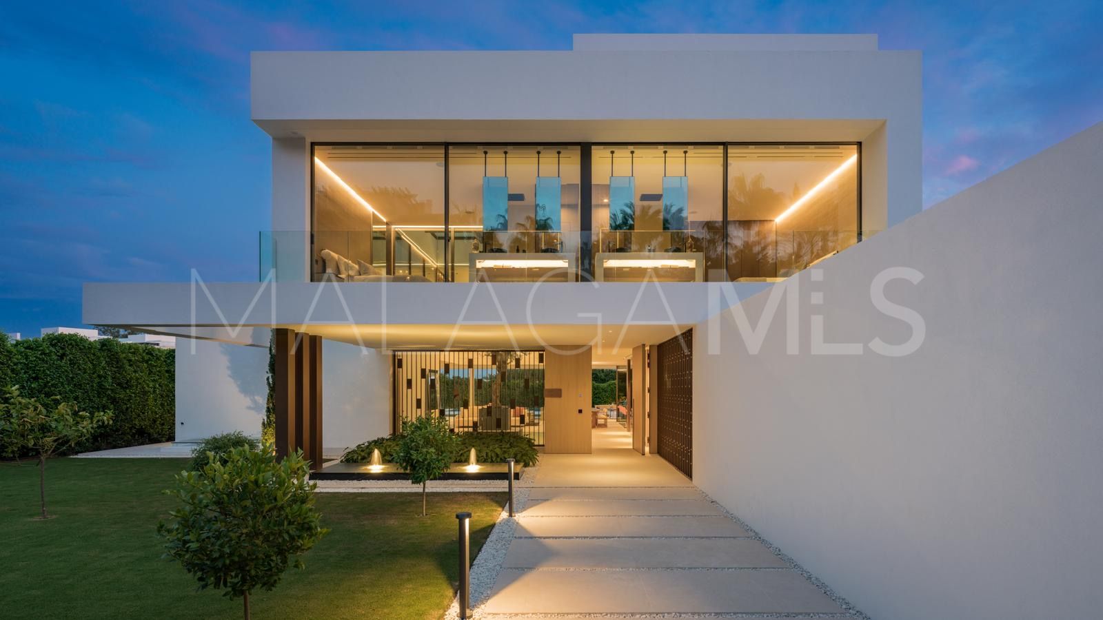 Villa for sale in Golden Mile