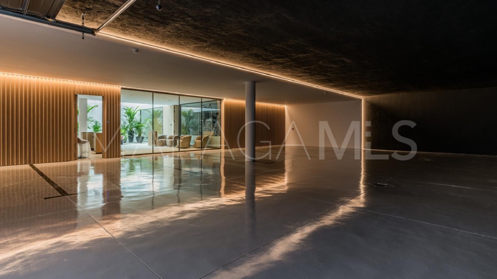 Villa for sale in Golden Mile
